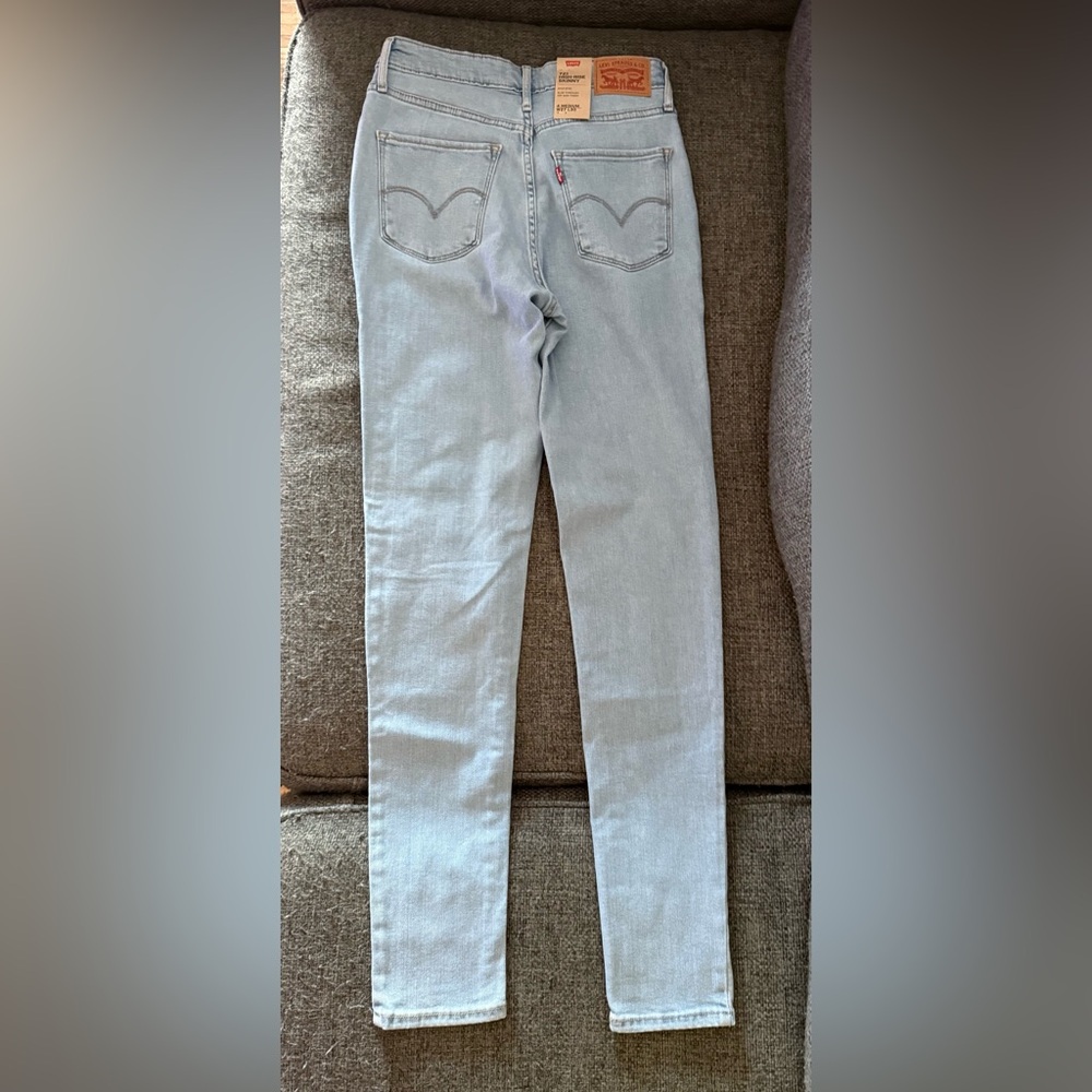 NEW-Levi's Sculpt Light Blue Jeans
